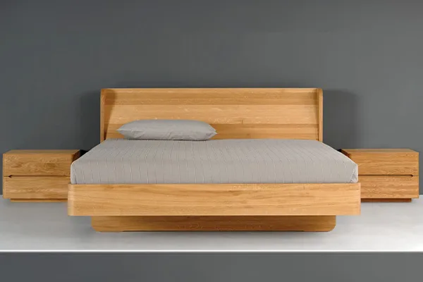Massivholzbett B2