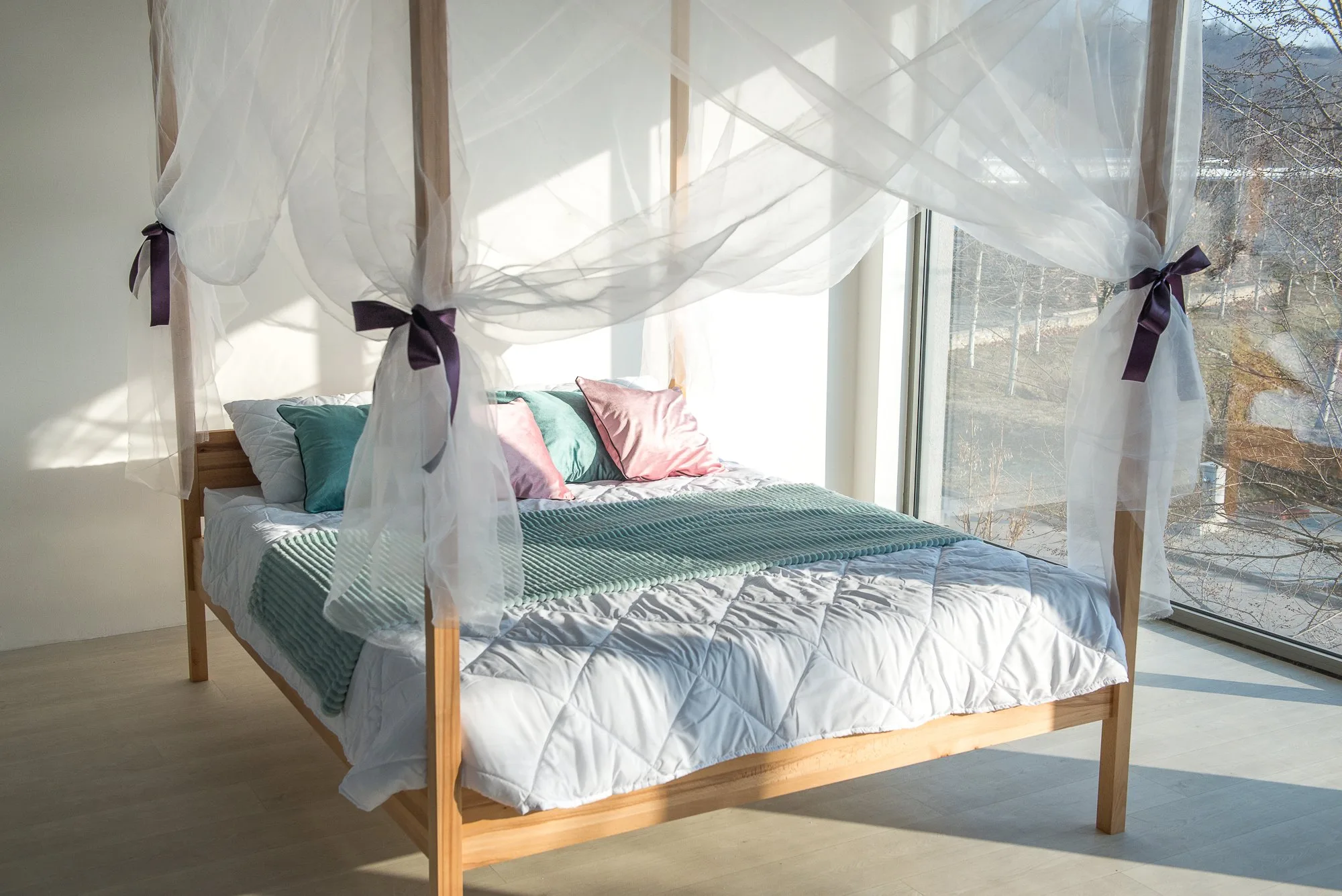 Solid wood bed Cielo