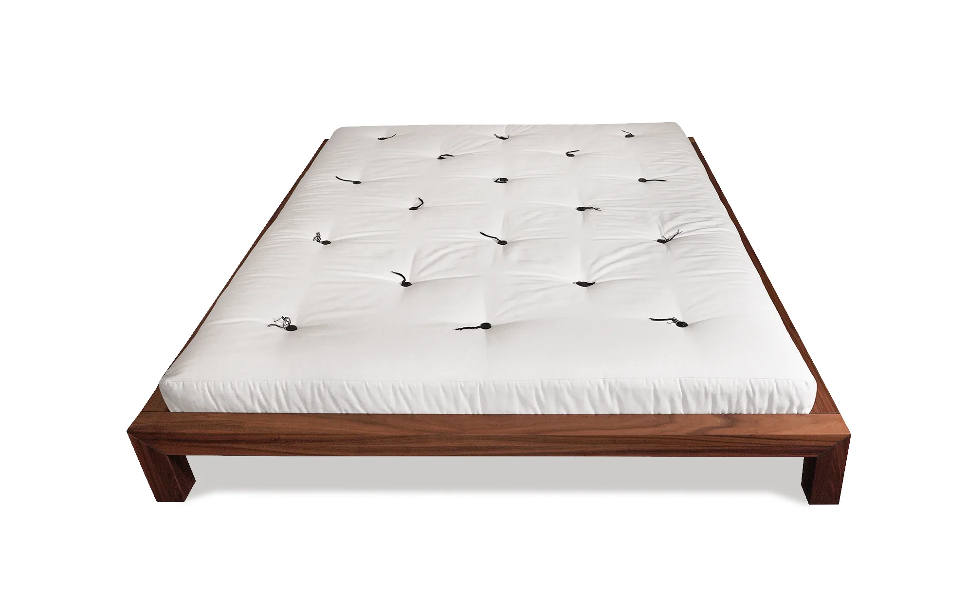 Tokyo_NUSSBAUM_set-1 Massivholzbett Tokyo