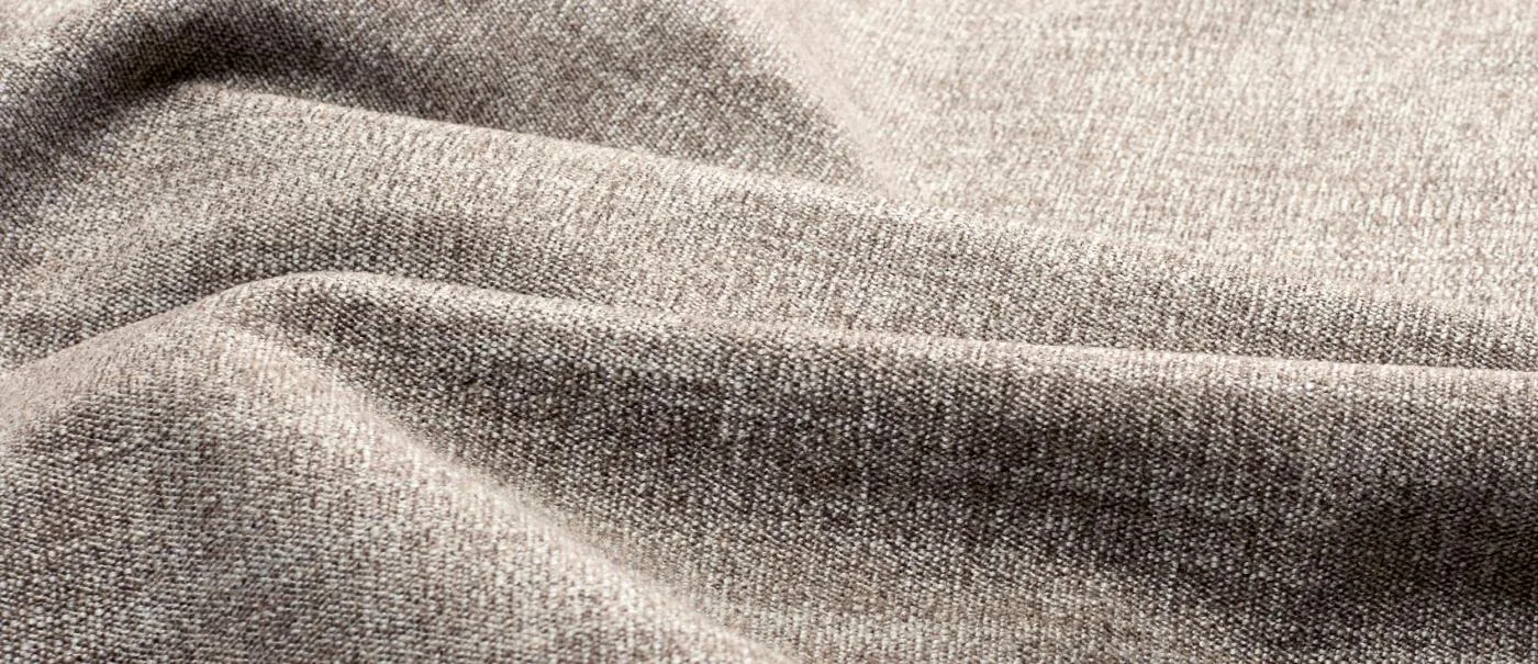 472 Yuveno, Warm Grey